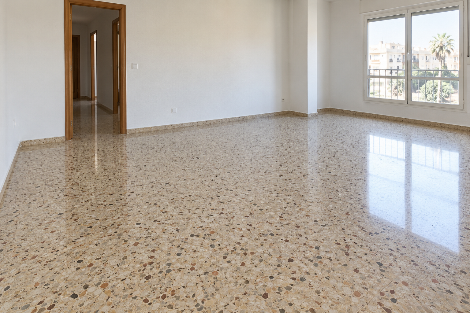 Acabado de suelo de terrazo pulido y abrillantado